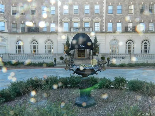 5621 Cary Street Rd #U303, Richmond, VA 23226