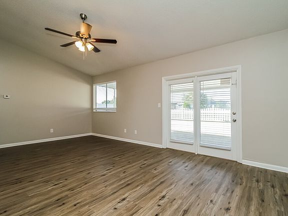 5th image of 1533 Colony Ave