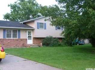 9157 Root Rd, North Ridgeville, OH 44039