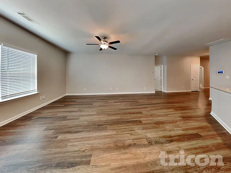 109 Innis Brook Cir — Photo 3