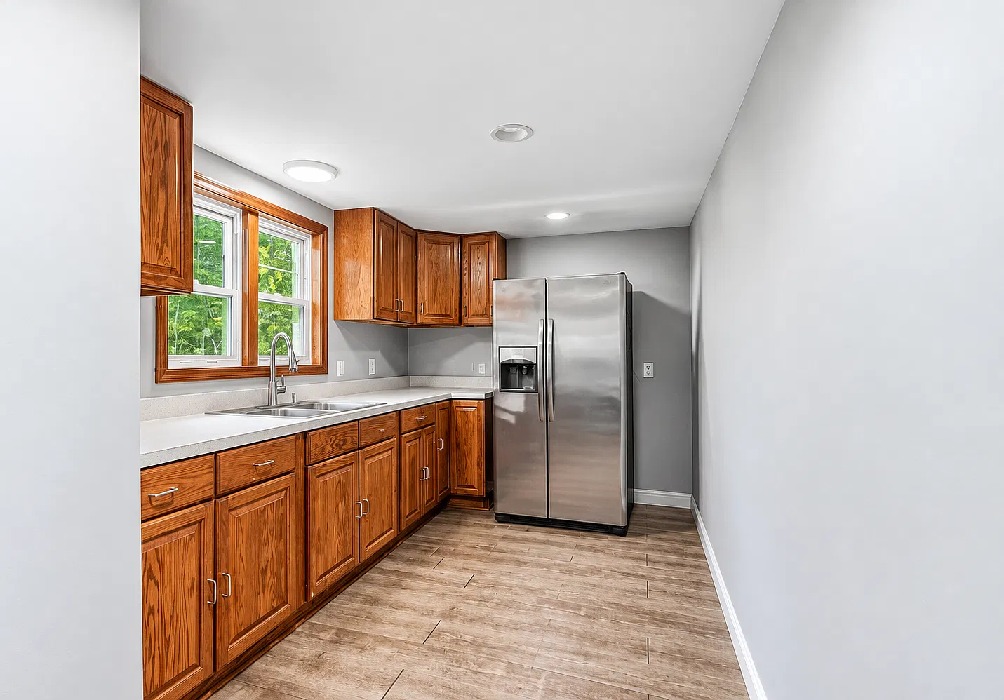 2 bed, 960 sqft, $2,345 — Photo 1