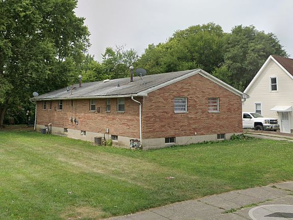3rd image of 100-102 W Lindberg Dr