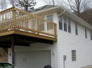 3257 Lake Front Dr, Erie, PA