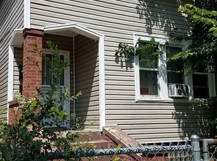 8238 S Saginaw Ave, Chicago, IL 60617
