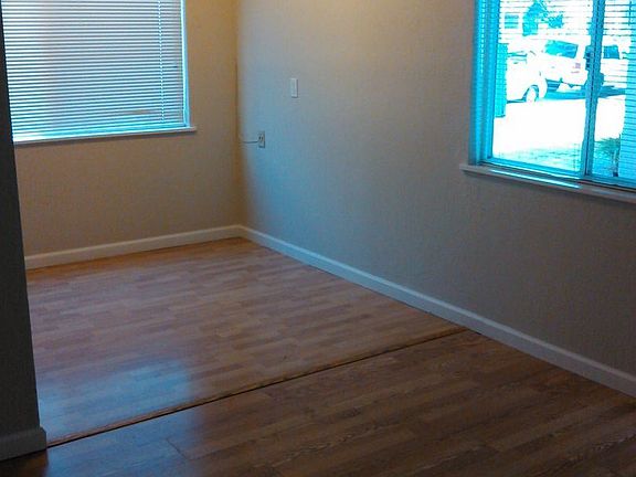 3rd image of 417 S 9th St #8838846