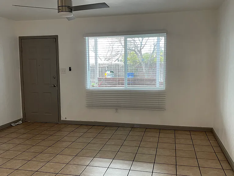 6951 Hoffman Ave — Photo 19