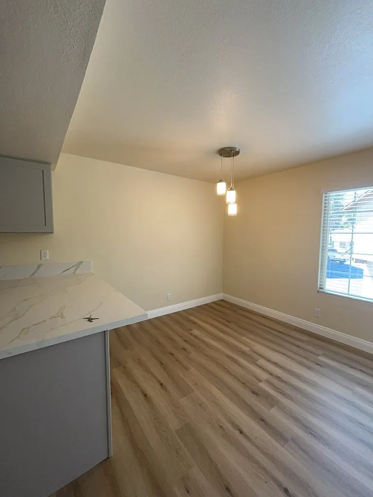 2 bed, 2.0 bath, $1,050 — Photo 4