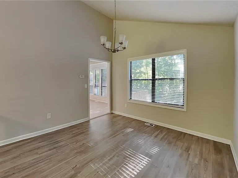 4515 King Springs Rd SE — Photo 7