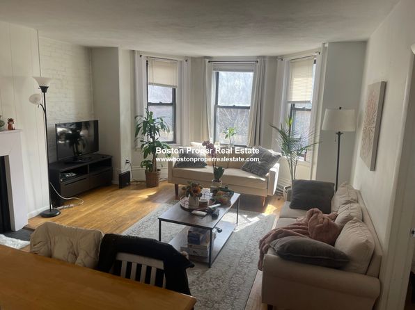 379 Marlborough St #5