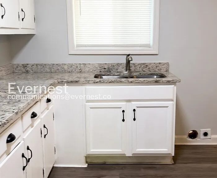 2600 Mary Ave — Photo 6