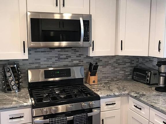 Kitchen with brand new appliances