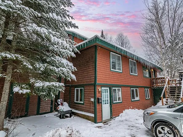 35 McKinley St, Lake Placid, NY 12946
