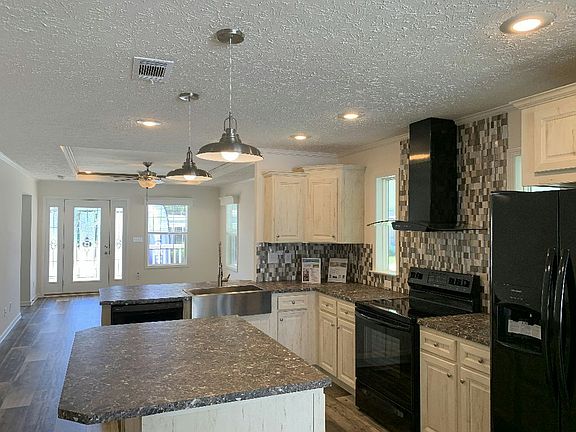 4th image of 200 Forest Dr #Ajecqq