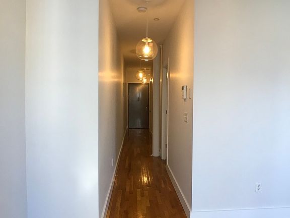 5th image of 101 Jefferson Ave APT 4H