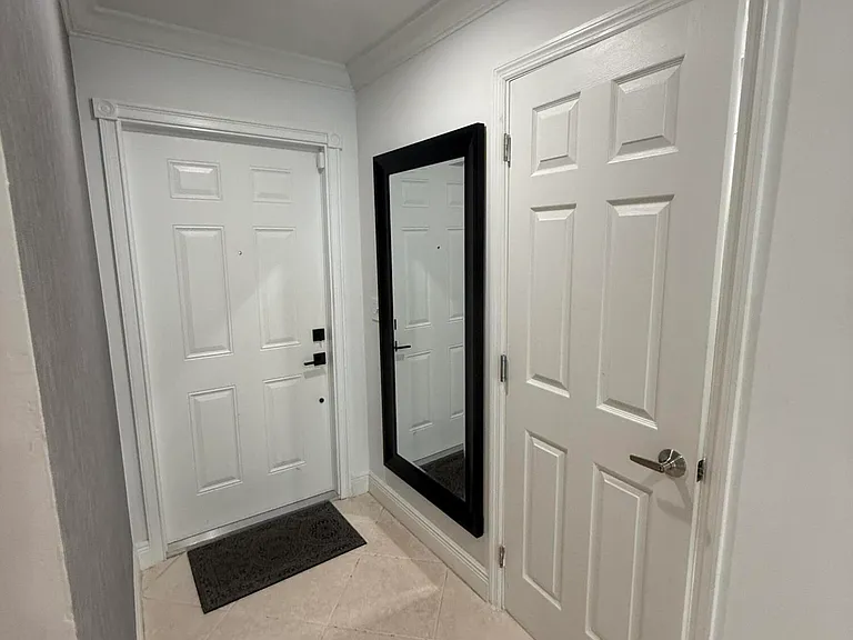 12394 Westhampton Cir — Photo 11