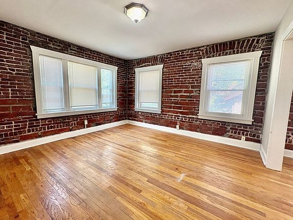 2nd image of 605-607 E 42nd St #607-202