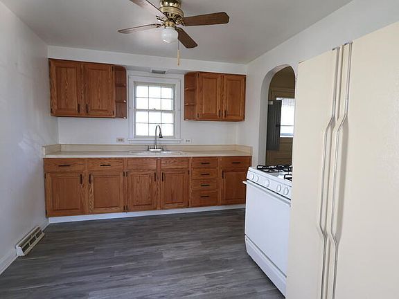 2nd image of 22 Pioneer Ave