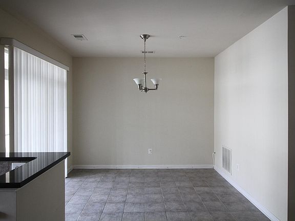 5th image of 4425 Beechstone Ln #B