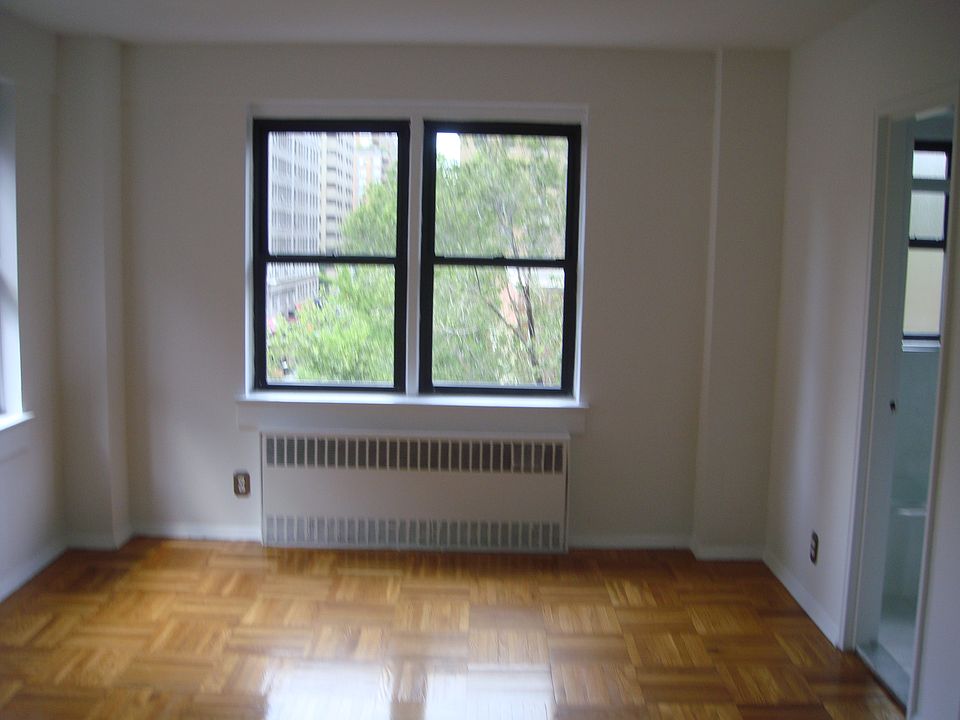 2nd image of 30 E 81st St APT 7A