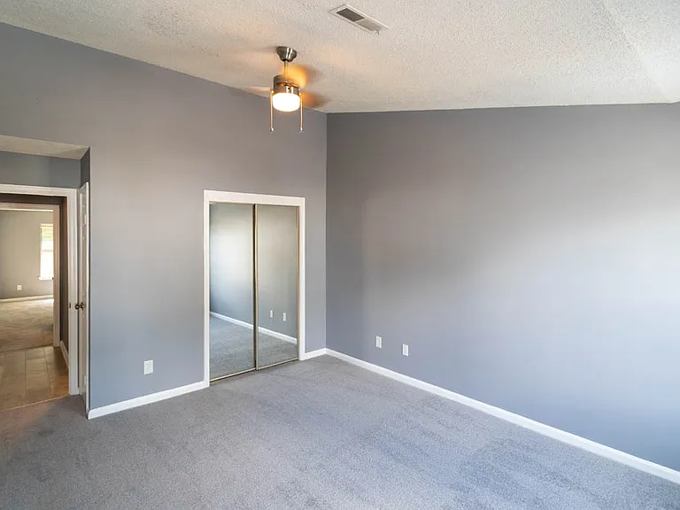4831 Station House Ln — Photo 32