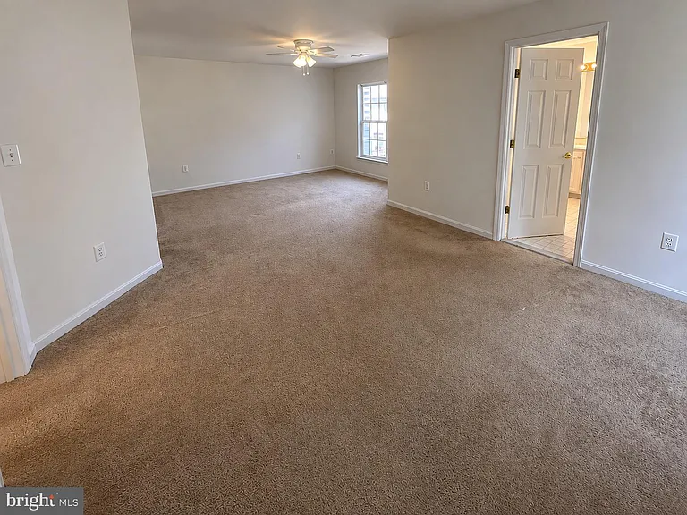 8646 Royal Worcester Ln — Photo 16
