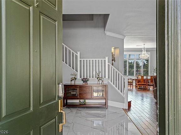 5th image of 181 Hazelmere Ln