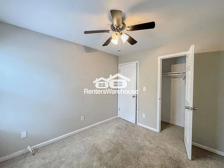 1947 Candlelight Dr — Photo 26