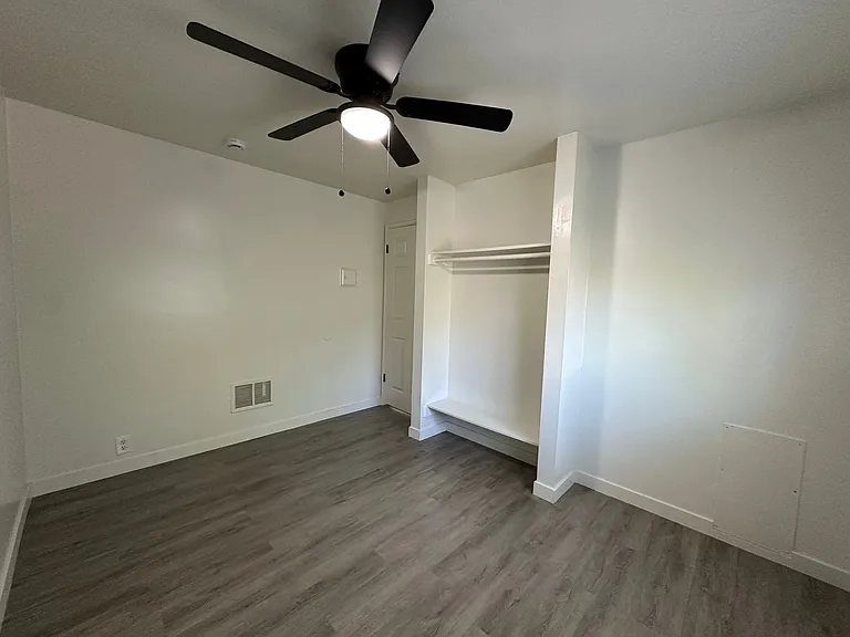 951 N Redwood Rd — Photo 17