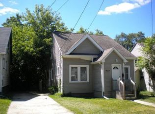 1725 Olds Ave, Lansing, MI 48915