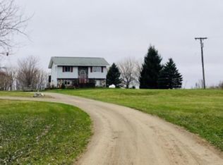 2740 Koylette Rd, Marlette, MI 48453