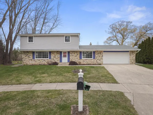 N99W6524 Aspen COURT, Cedarburg, WI 53012