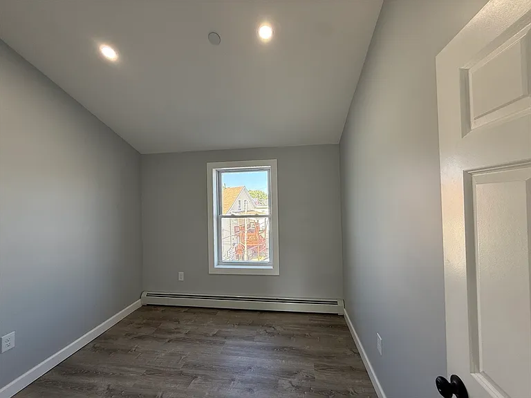 126 Cross St #3 — Photo 9