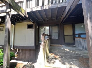 1714 Treetop Trl APT B, Akron, OH 44313