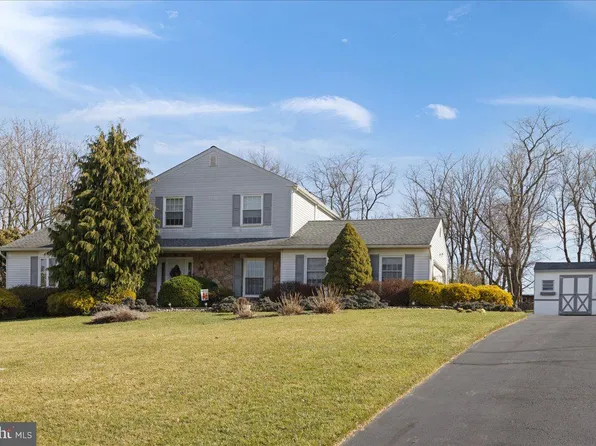 31 Valley Dr, Furlong, PA 18925