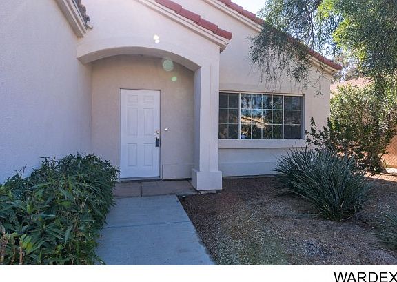 4th image of 1490 Terrace Dr