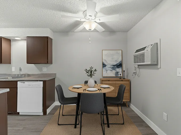 Kitchen & Dining Room