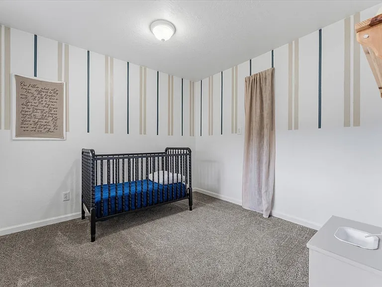 114 Cherry St NW — Photo 21