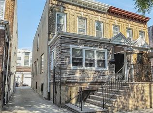 1711 Centre St, Flushing, NY 11385