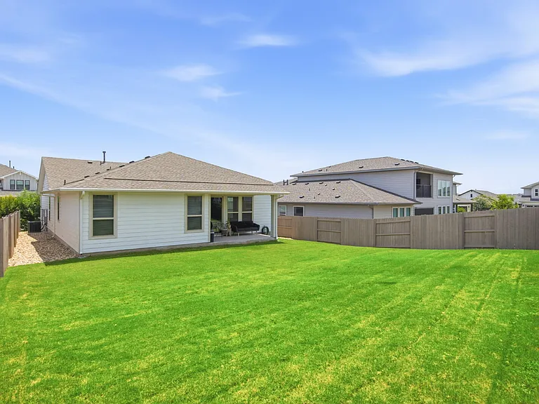 7712 Ellas Inlet Dr — Photo 38
