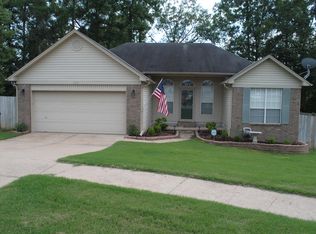 2201 Greenleaf Dr, Bryant, AR 72022