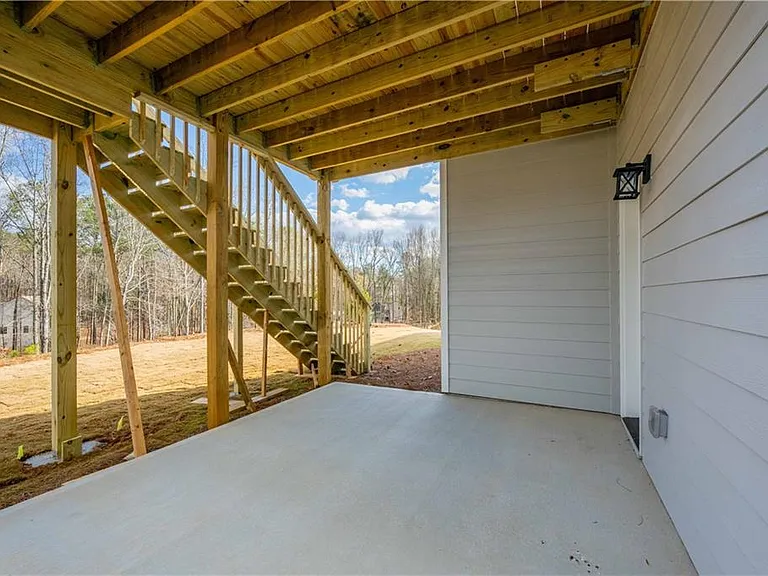 126 Spaulding Ln — Photo 43