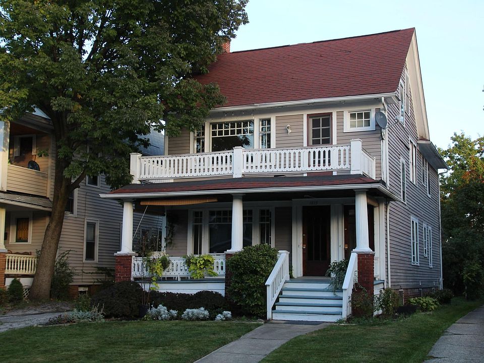 1st image of 1317 W 106th St