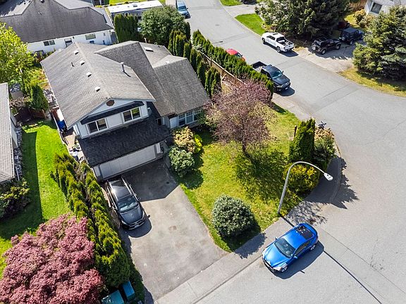 2nd image of 33480 Blueberry Dr