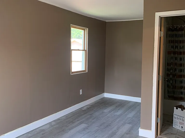 2121 Mitchell Rd — Photo 5