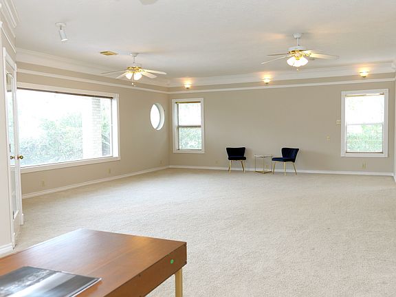 5th image of 2523 Baycrest Dr