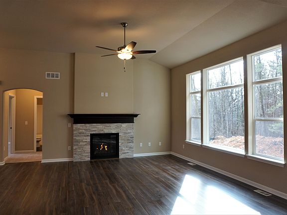 5th image of 2916 Seven Oaks Ct Lot 5