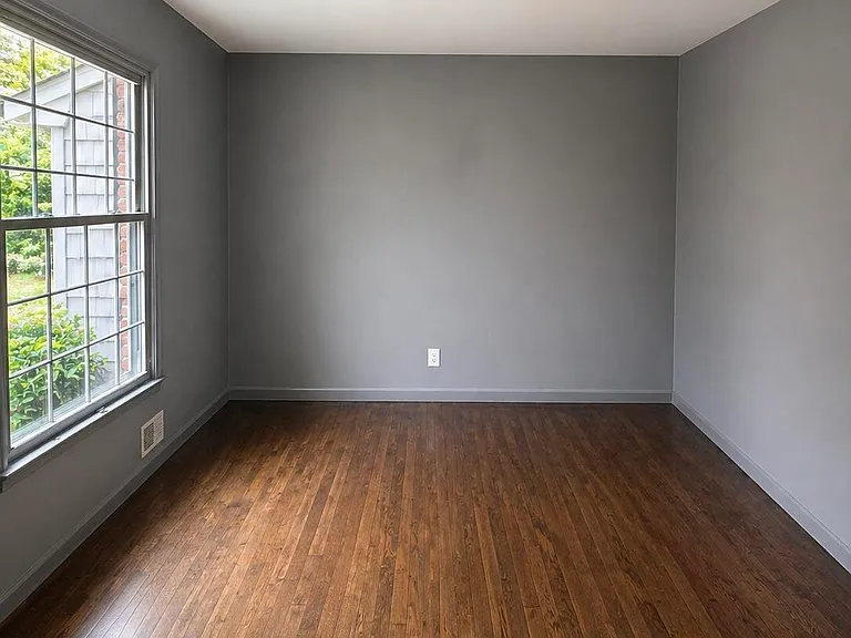 2908 Logan Rd — Photo 6
