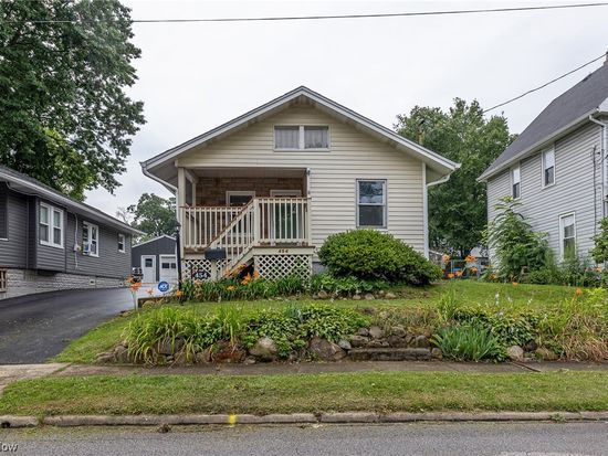 454 Grove Ave, Cuyahoga Falls, OH 44221
