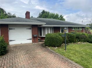 2203 Lindalan Dr, McKeesport, PA 15135