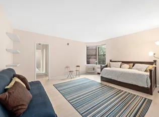 330 East 70th Street 4G image 1 of 3